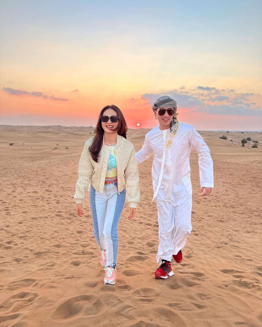 10 Potret Mesra Natasha Wilona & Verrel Bramasta Liburan di Dubai, Makan Steak ‘Sultan’
