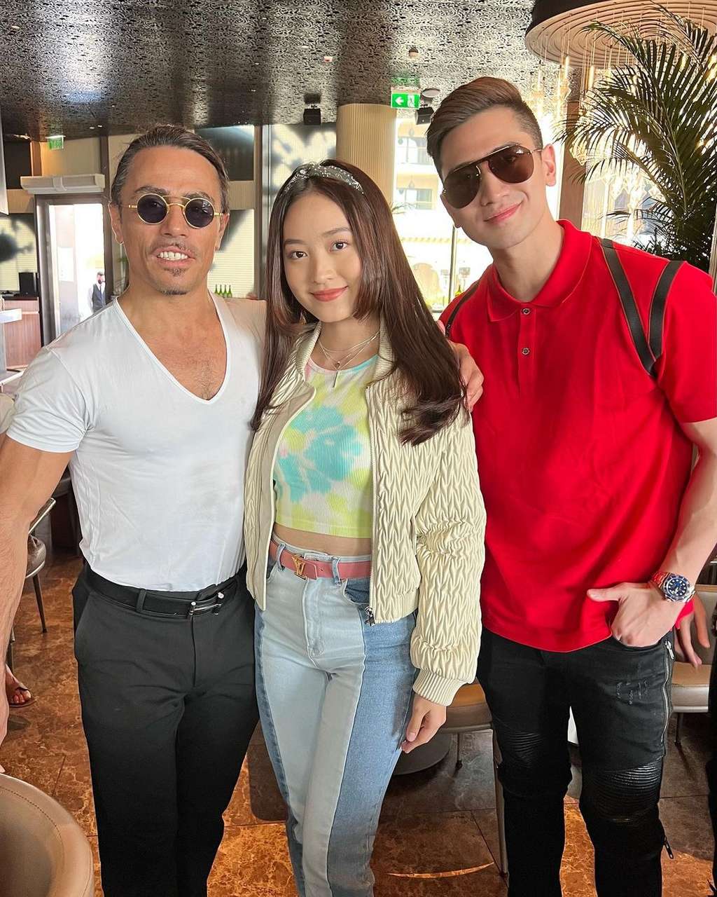 10 Potret Mesra Natasha Wilona & Verrel Bramasta Liburan di Dubai, Makan Steak ‘Sultan’
