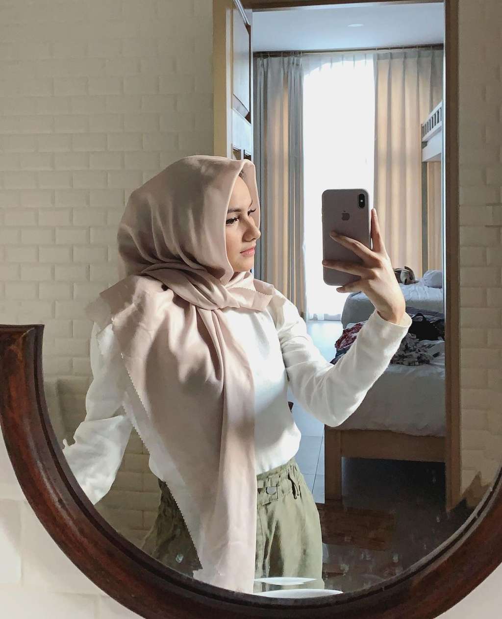 10 Potret Faradiba Fahira, Selebgram Cantik yang Disebut Kekasih Baru Keanu Angelo