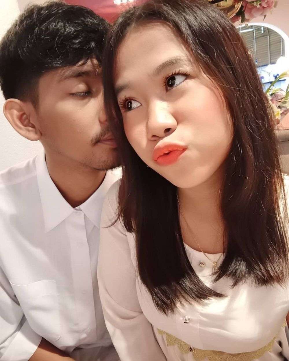 Jarang Tersorot! 10 Potret Marisa Putri Menantu Lydia Kandou, Tajir Tapi Sederhana!