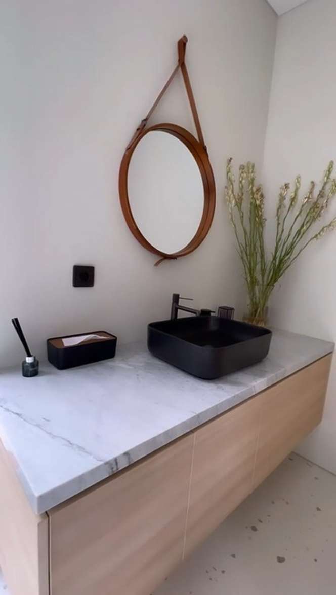 10 Potret Before-After Rumah Baru Poppy Bunga, Desainnya Bikin Takjub!