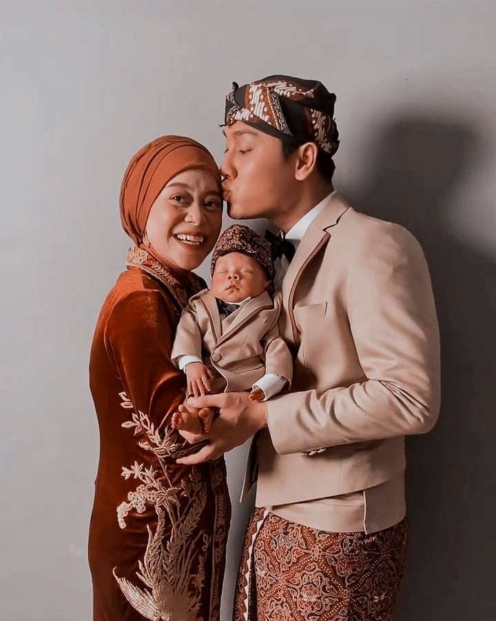 5 Potret Lesti Kejora usai Melahirkan, Langsung Singset!
