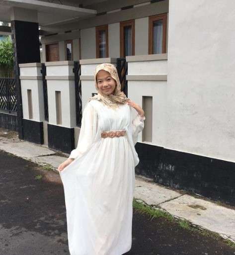 Pangling! 10 Potret Terbaru Jeniffer Pemain ‘Dunia Terbalik’, Kecilnya Polos Kini Cantik & Gaul Abis!