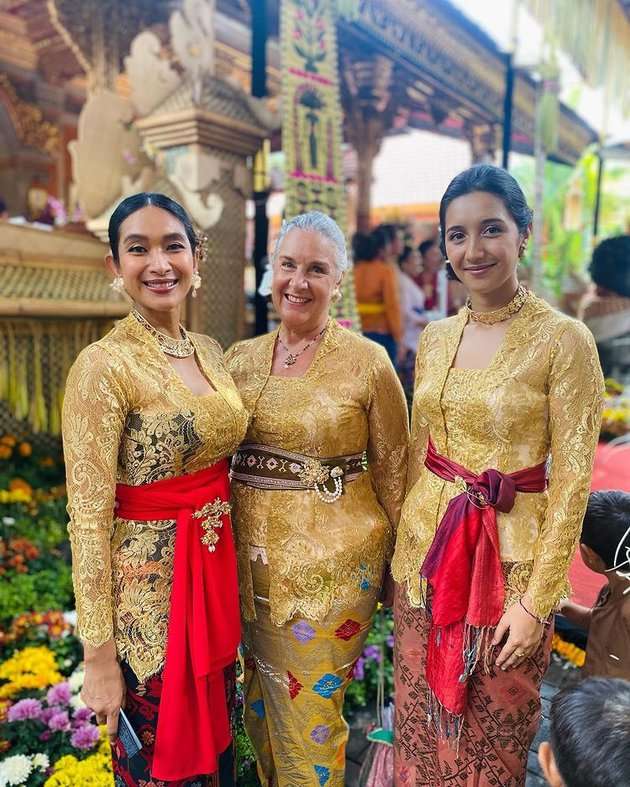 8 Potret Asri Kerthyasa Bule Cantik Mertua Happy Salma yang Kini Tinggal di Bali 