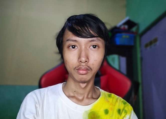 10 Foto Selfi Pria Semarang ‘Ghozali Everyday’ yang Laku Rp13 Miliar, Begini Kisah Unik di Baliknya!