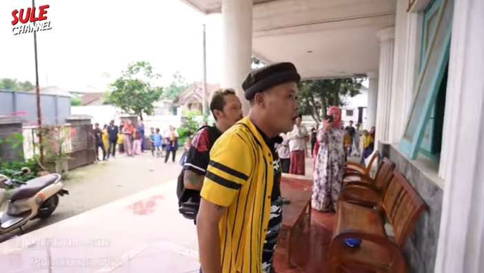 Penampakan Rumah Pelawak Qomar, Bak Gedung Megah!