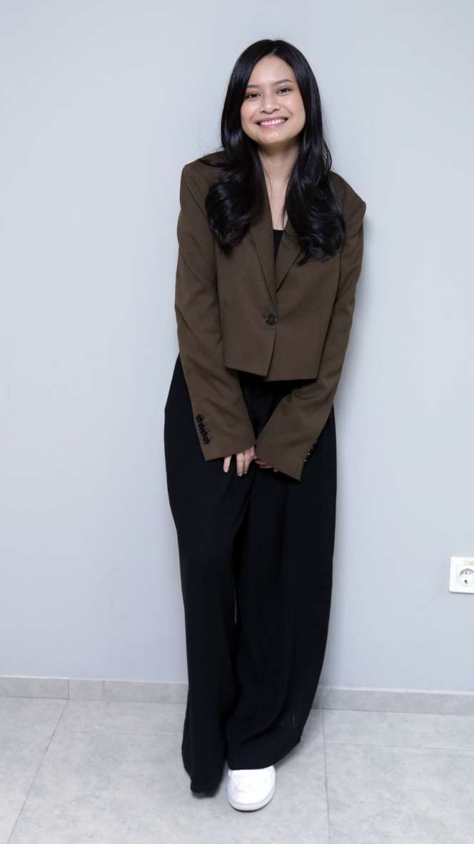 Bantah Sempat Pacaran, Hanggini dan Bryan Domani Reuni di Cek Ombak (Melulu)