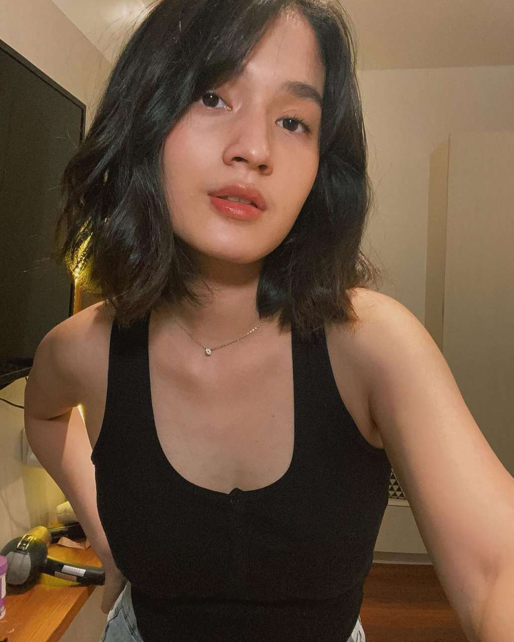 Baru Terbongkar Usai Terjerat Narkoba, Ini 8 Potret ‘Cantiknya’ Istri Ardhito Pramono