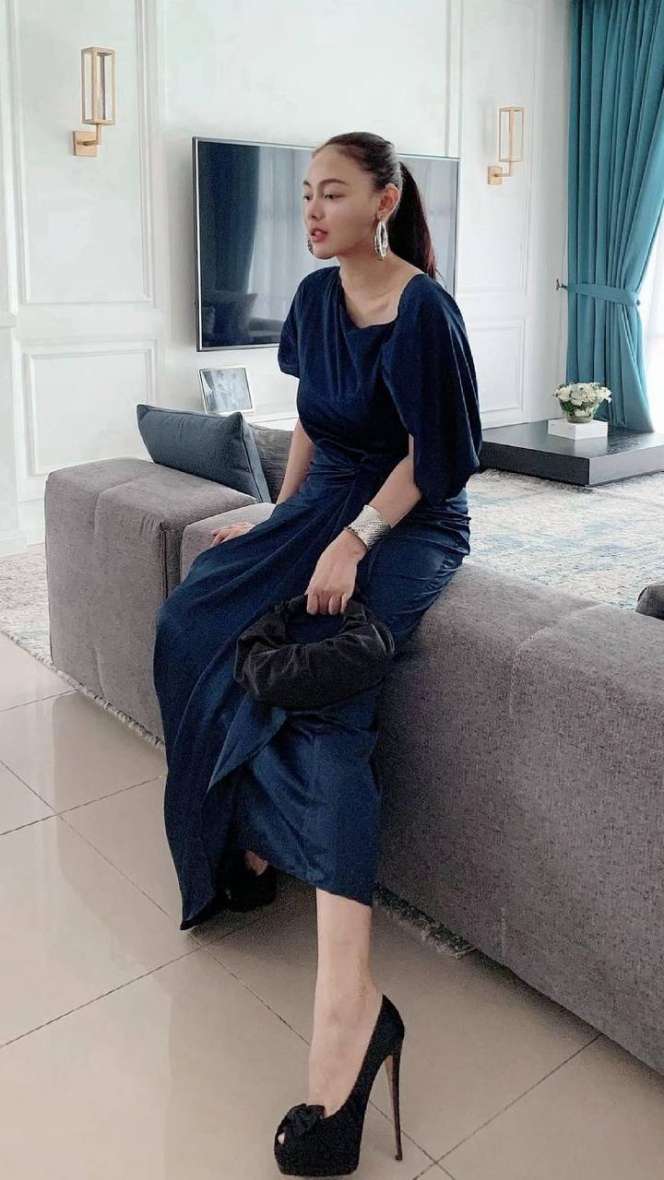 Tinggal di Malaysia, Penampakan Rumah Baru Whulandary Herman yang Super Wow!