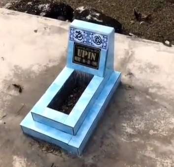 Heboh! 9 Potret Kuburan Upin & Ipin di Dunia Nyata, Kisah Sesungguhnya Bikin Merinding!