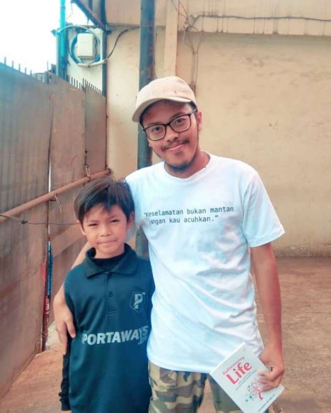 Jarang Tampil di Layar Kaca, 5 Potret Terbaru Kipli 'Kiamat Sudah Dekat' Manglingi Banget!