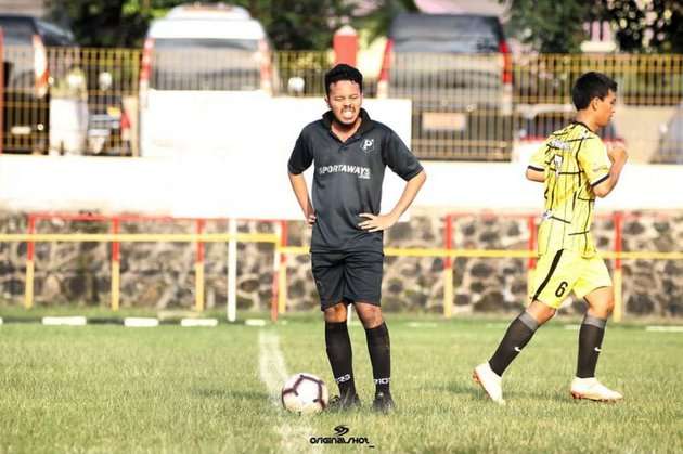 Jarang Tampil di Layar Kaca, 5 Potret Terbaru Kipli 'Kiamat Sudah Dekat' Manglingi Banget!