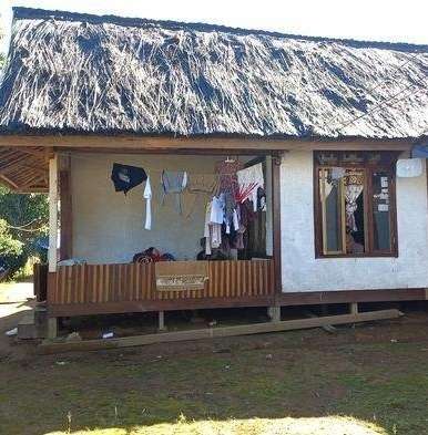 Dulu Kaya Raya, Intip 6 Potret Kondisi Rumah Mandra di Kampung, Sederhana Beratapkan Daun!