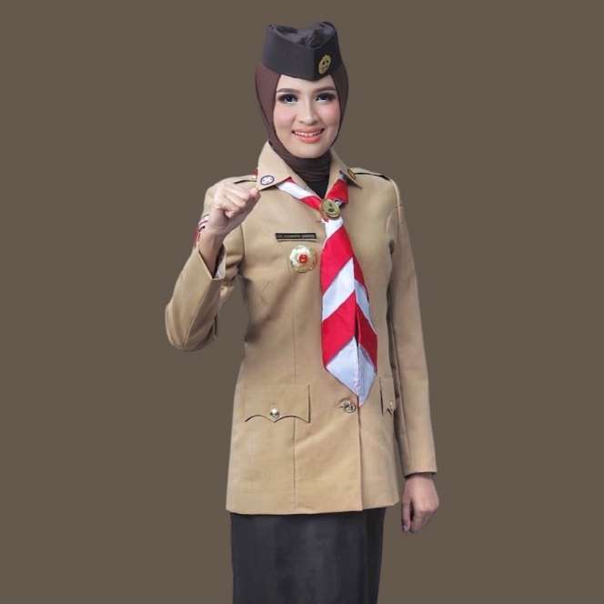 10 Potret Istri Mantan Suami Ussy Sulistiawaty, Super Cantik bak Model Jadi Ibu Gubernur!