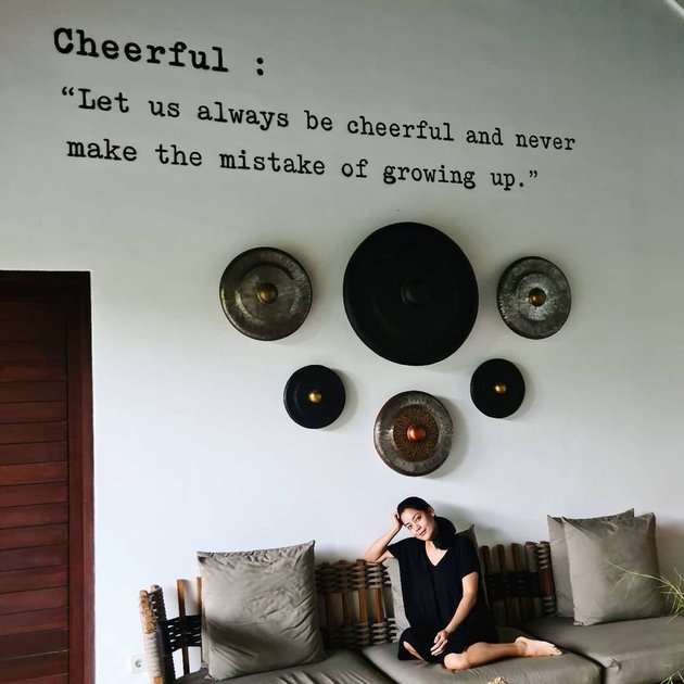 Berwajah Awet Muda, Potret Terbaru Lulu Tobing Bikin Warganet Kagum!