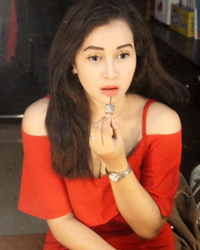 Ingat Rahandini, Mantan Istri Daus Mini yang Paling Cantik? Dulu Minta Cerai Lewat WhatsApp, Kini Berani Tampil Seksi