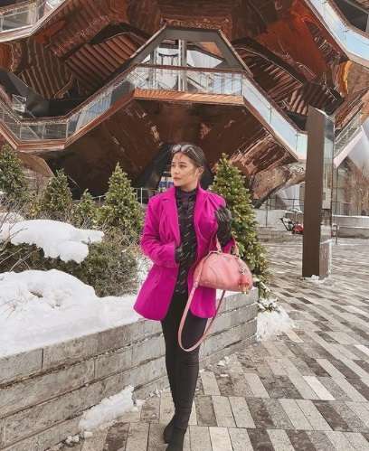 Outfit Kerennya Curi Perhatian, Lihat 7 Potret Prilly Latuconsia Saat Liburan ke AS