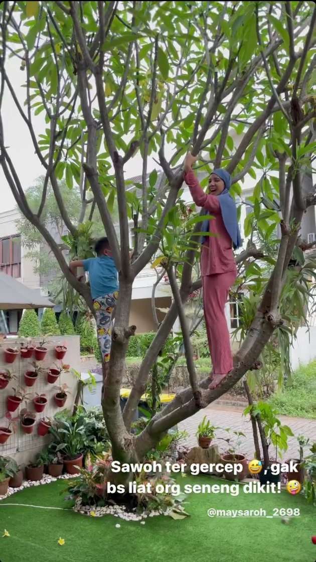 5 Potret Tya Ariestya Putuskan Berhijab, Sang Suami Dibikin Pangling