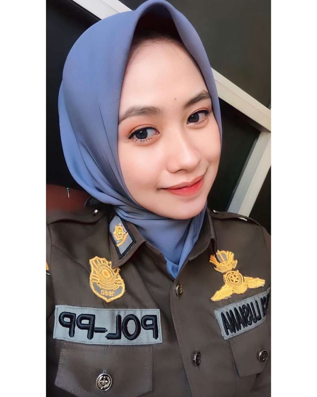9 Potret Satpol PP Viral yang Cantiknya Kebangetan, Para Pria Auto Pengen Digerebek!