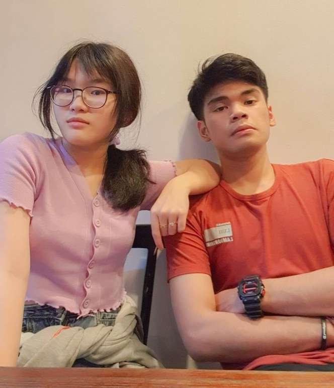 Ingat Ojan Pemain Sketsa? Kini Makin Ganteng & Punya Pacar Super Cantik, Lihat 9 Potretnya!