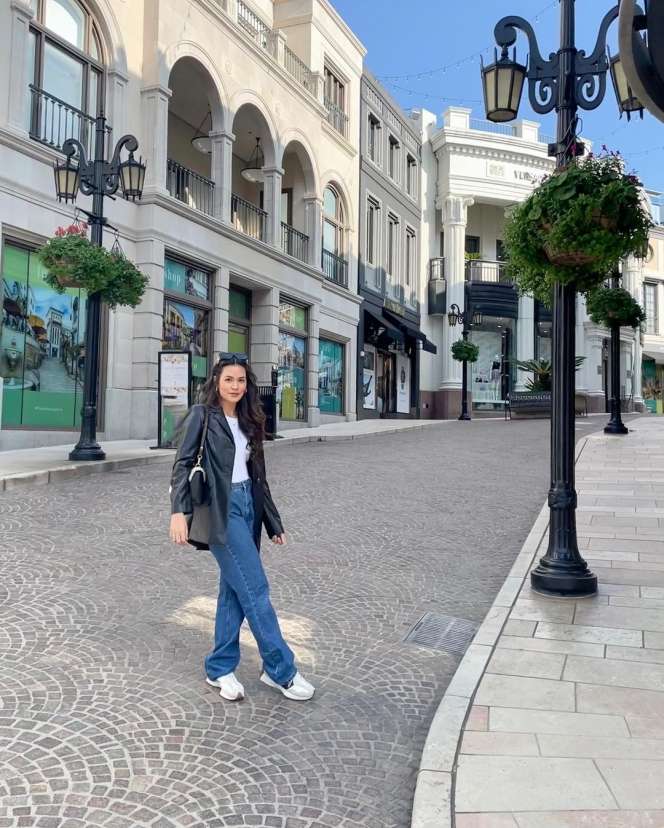 Liburan di Amerika Wajah Zalina Putri Raisa dan Hamish Daud Jadi Sorotan, Netizen Malah Menerka-nerka!