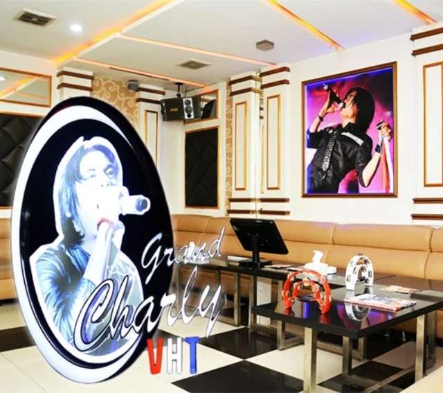 8 Potret Mewahnya Usaha Karaoke Para Artis ‘Sultan’, Milik Ayu Ting Ting Paling Disorot!