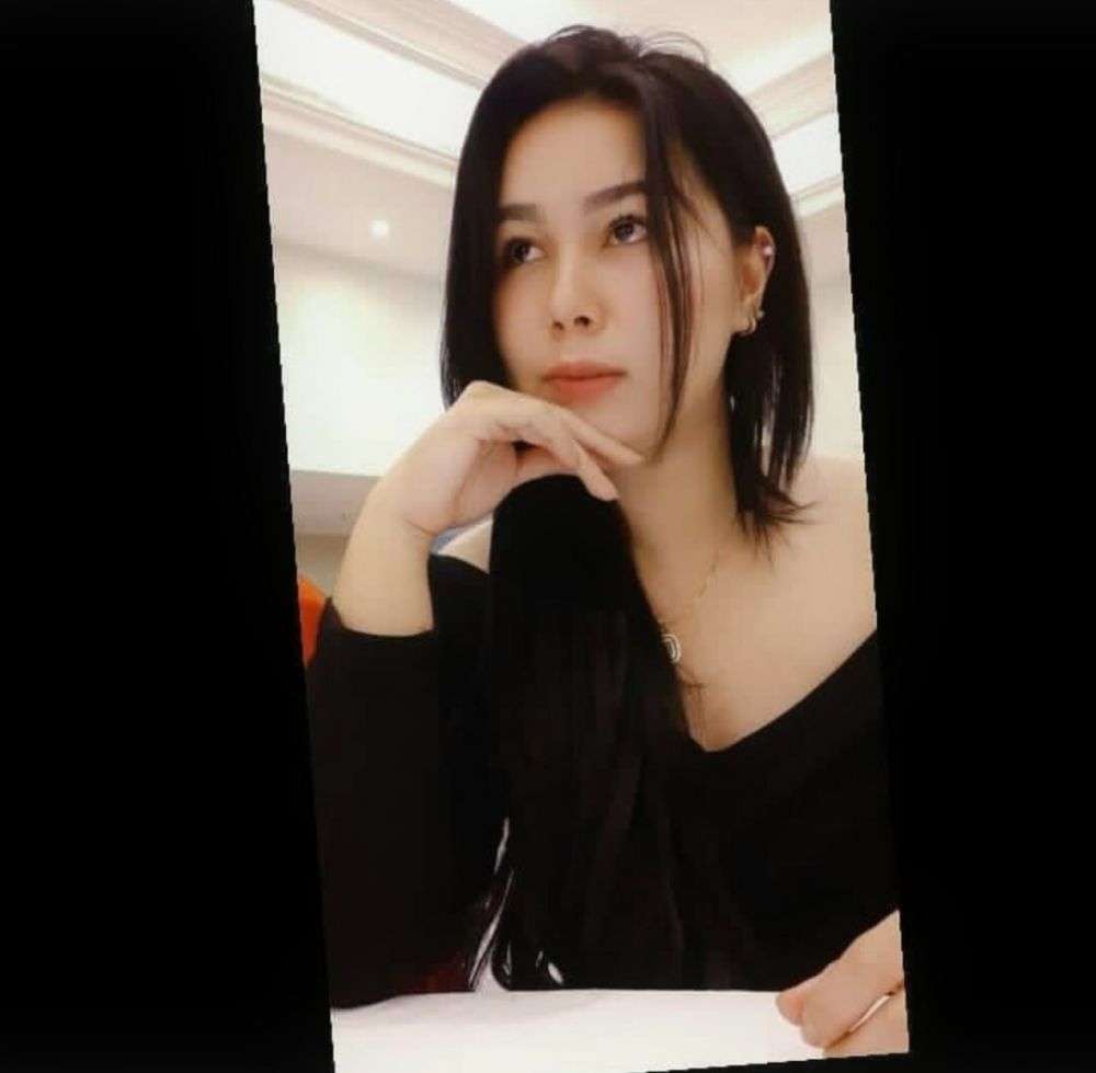 10 Potret Gadis Cantik Calon Istri Aprilio Manganang