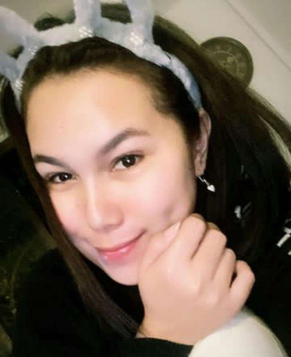 10 Potret Gadis Cantik Calon Istri Aprilio Manganang