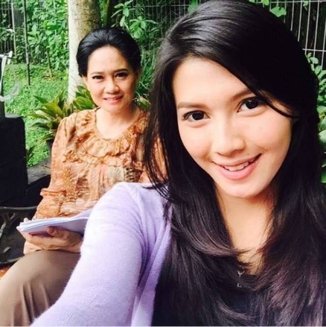 Artis Cantik Usia 22 Tahun ini Meninggal Saat Syuting, Begini Nasib Anaknya Sekarang, Lihat 7 Potretnya!