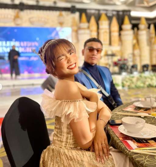 7 Potret Fuji Hadiri Gathering Acara Kosmetik, Paras Cantiknya Bikin Takjub!