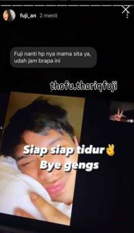 6 Isi Chat Pribadi Fuji dan Thariq Halilintar, Terkuak Ada yang Menyapa Sayang!