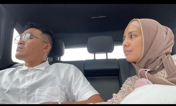 Penampilan Terbaru Tya Ariestya Usai Berhijab, Makin Nyaman Meski Sempat Dikritik!