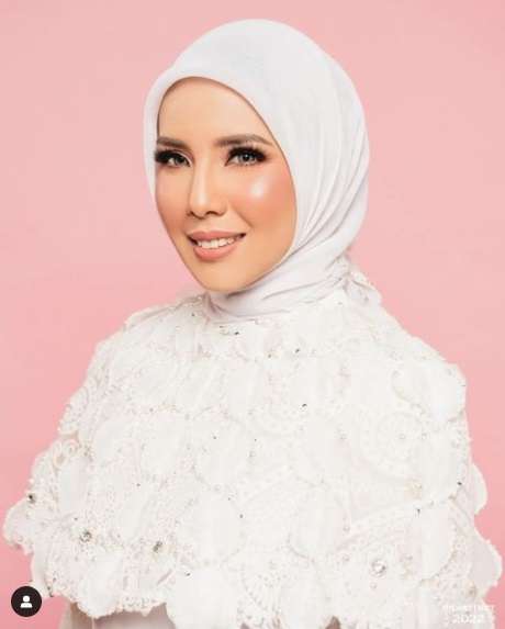 Penampilan Terbaru Tya Ariestya Usai Berhijab, Makin Nyaman Meski Sempat Dikritik!