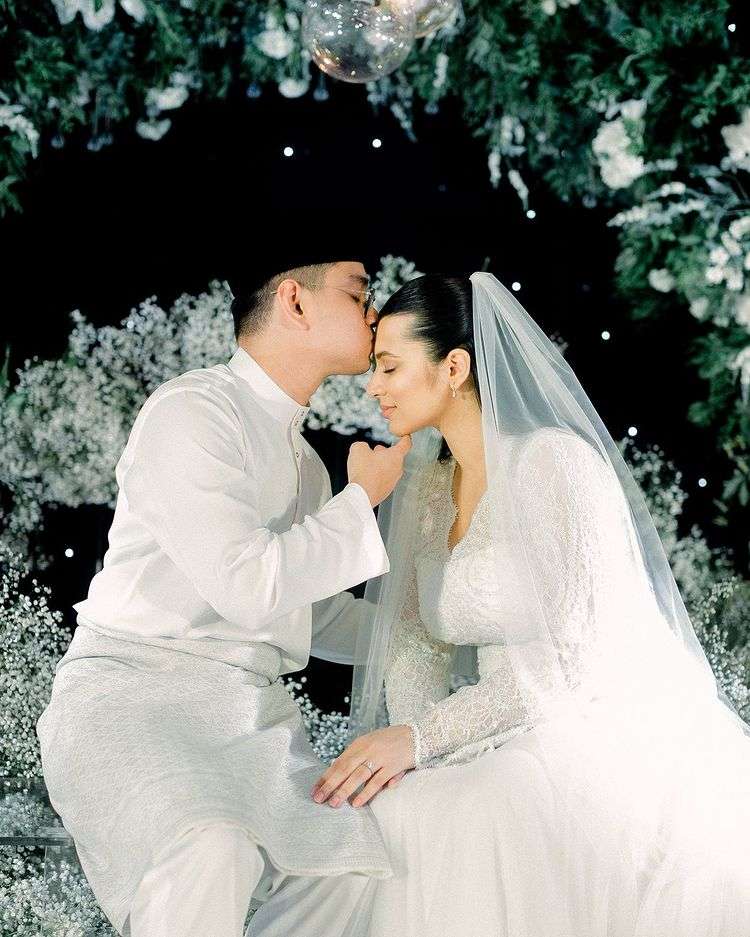 7 Potret Athisha Khan Adik Ipar Engku Emran Menikah, Gaun Pengantin Jadi Sorotan!