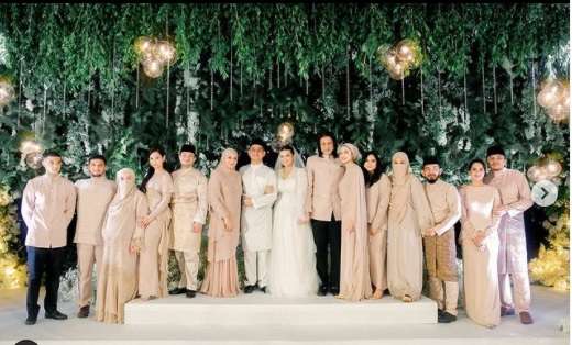 7 Potret Athisha Khan Adik Ipar Engku Emran Menikah, Gaun Pengantin Jadi Sorotan!