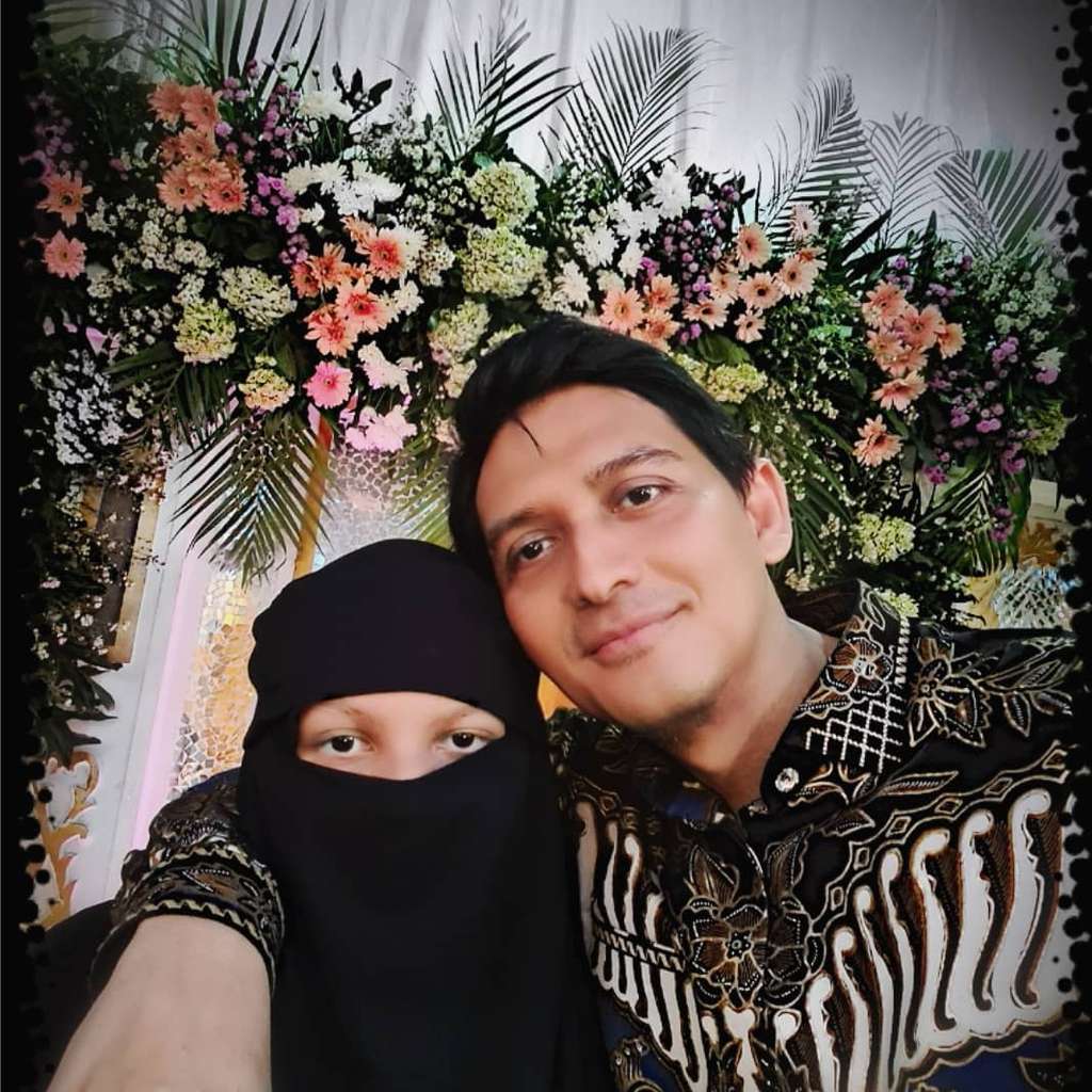 Sudah Remaja, 5 Potret Nokia Alike Anak Semata Wayang Lucky Hakim yang Tampil Bercadar