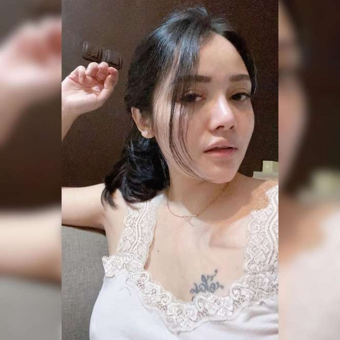 Ingat Mawar AFI? Dulu Polos Kini Jadi Sosialita yang Hot Abis, Lihat 9 Potretnya!