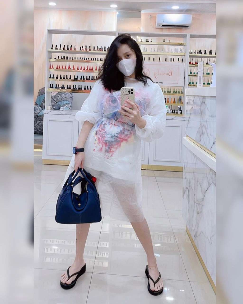 Ingat Mawar AFI? Dulu Polos Kini Jadi Sosialita yang Hot Abis, Lihat 9 Potretnya!