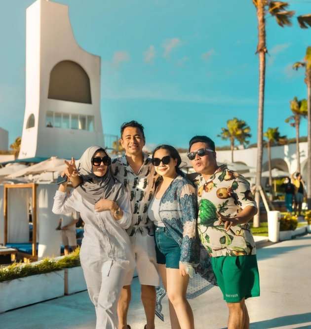 Bukti Enaknya Jadi Karyawan Raffi Ahmad dan Nagita Slavina, Diajak Liburan Bareng, Tidur di Hotel Mewah!