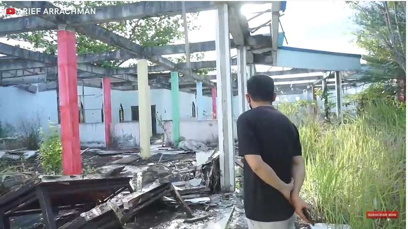 10 Potret ‘Dufan Mini’ Milik Olla Ramlan yang Terbengkalai, Tampak Angker Bak Kota Mati!