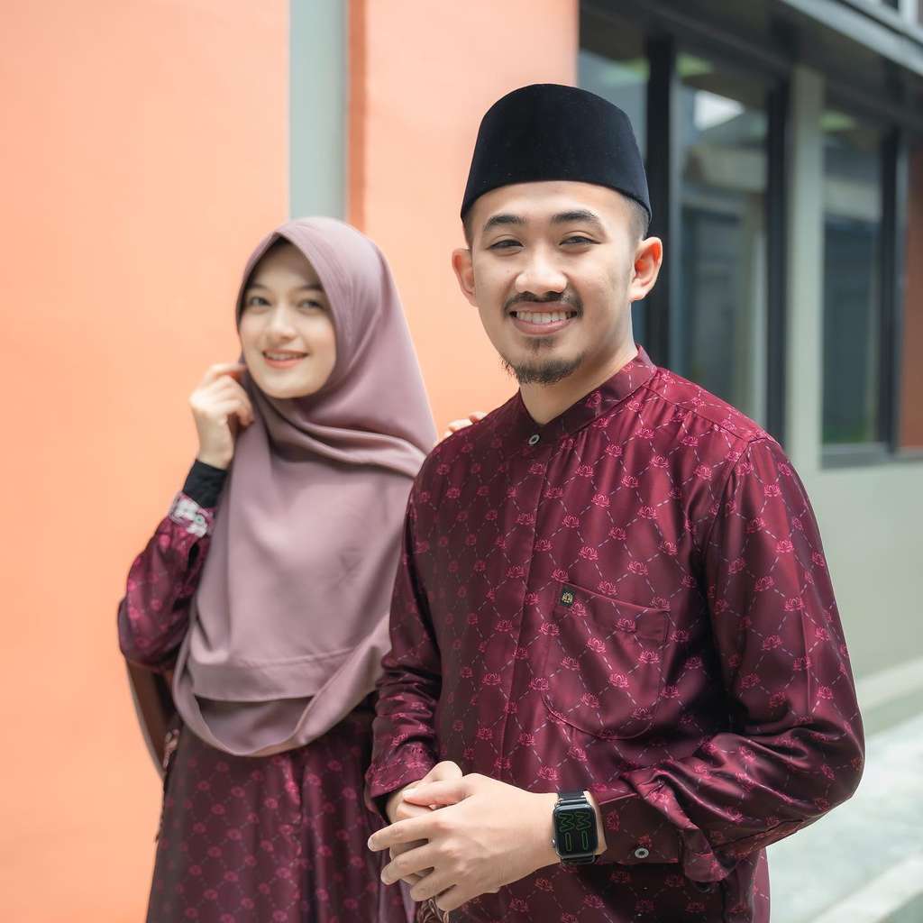 7 Potret Baby Bump Jihan Salsabila Istri Ustaz Syam, Aura Keibuannya Curi Perhatian!