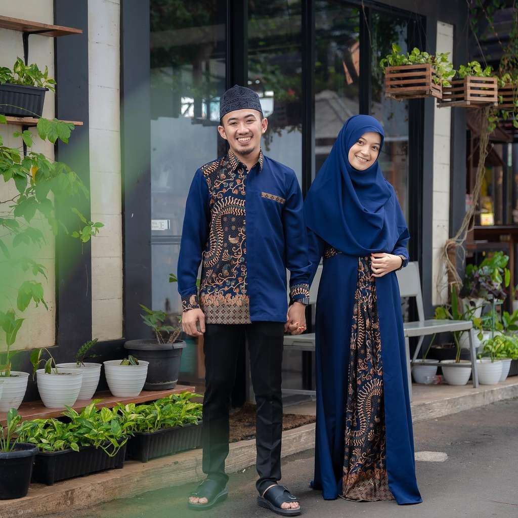 7 Potret Baby Bump Jihan Salsabila Istri Ustaz Syam, Aura Keibuannya Curi Perhatian!