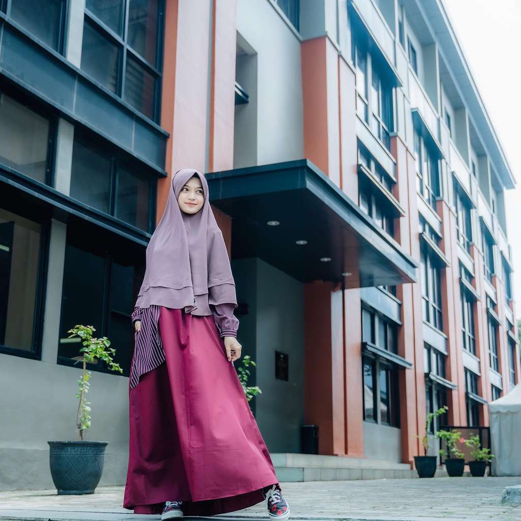 7 Potret Baby Bump Jihan Salsabila Istri Ustaz Syam, Aura Keibuannya Curi Perhatian!