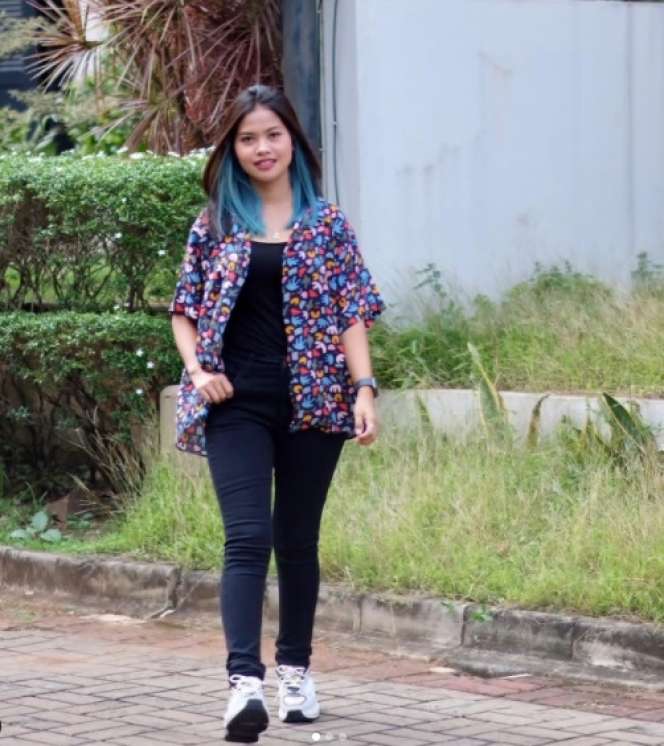 9 Potret Maysaroh Asisten Tya Ariestya, Dapat Gaji Tinggi Setara iPhone 13!