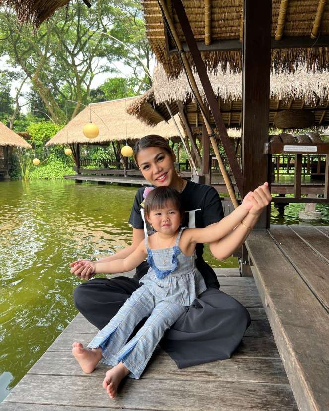 Imutnya Katherine Anak DJ Katty Butterfly, Umur 3 Tahun Bisa Bicara 3 Bahasa!