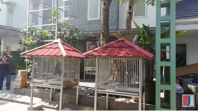 10 Potret Rumah Puspo Wardoyo Si ‘Presiden Poligami’, Mewah & Seluas Satu Blok Perumahan!