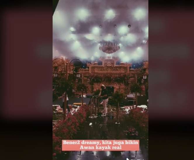 The Real Sultan! 10 Potret Mewahnya Dekorasi Pernikahan Keluarga Cendana, Taman Sari Jogja 'Dipindahin'