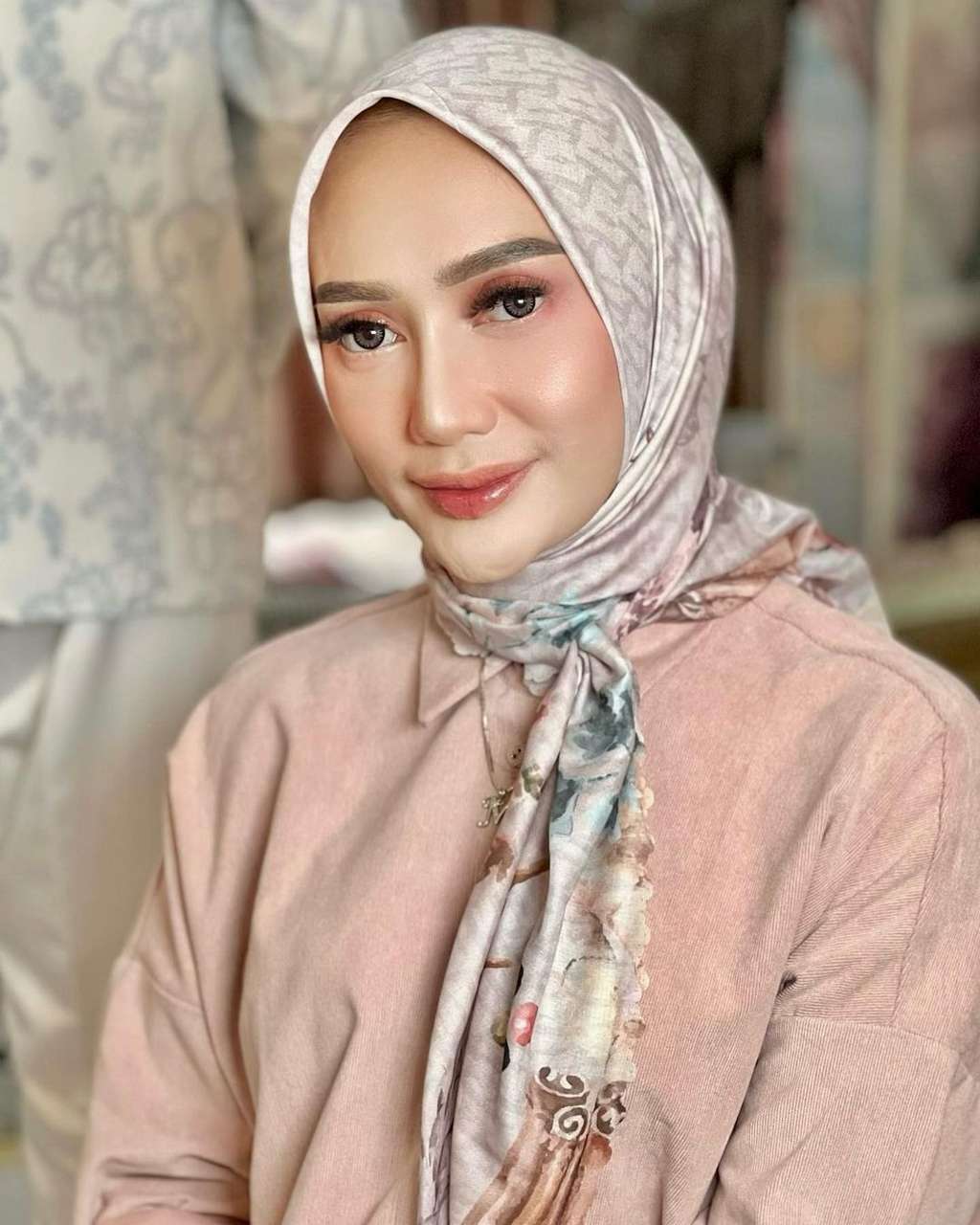 Ingat Mama Lita Masterchef? Kondisinya Berubah Usai Setahun Ditinggal Suami, Lihat 7 Potretnya!