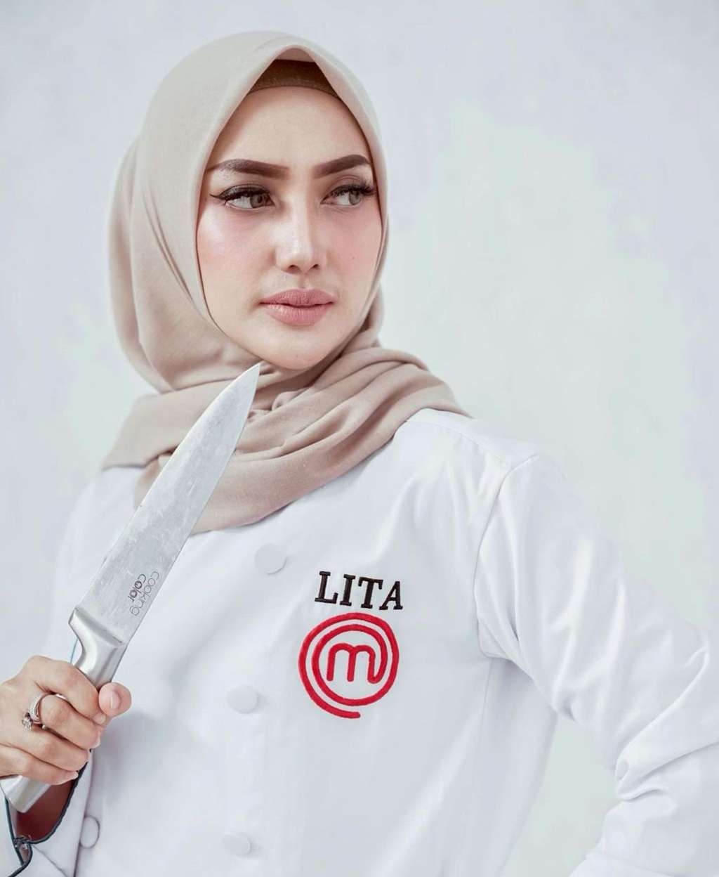 Ingat Mama Lita Masterchef? Kondisinya Berubah Usai Setahun Ditinggal Suami, Lihat 7 Potretnya!