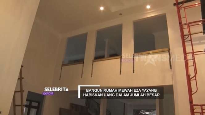 10 Potret Rumah Eza Yayang ‘Tukang Ojek Pengkolan’, Ternyata Besar dan Megah Bak Istana!